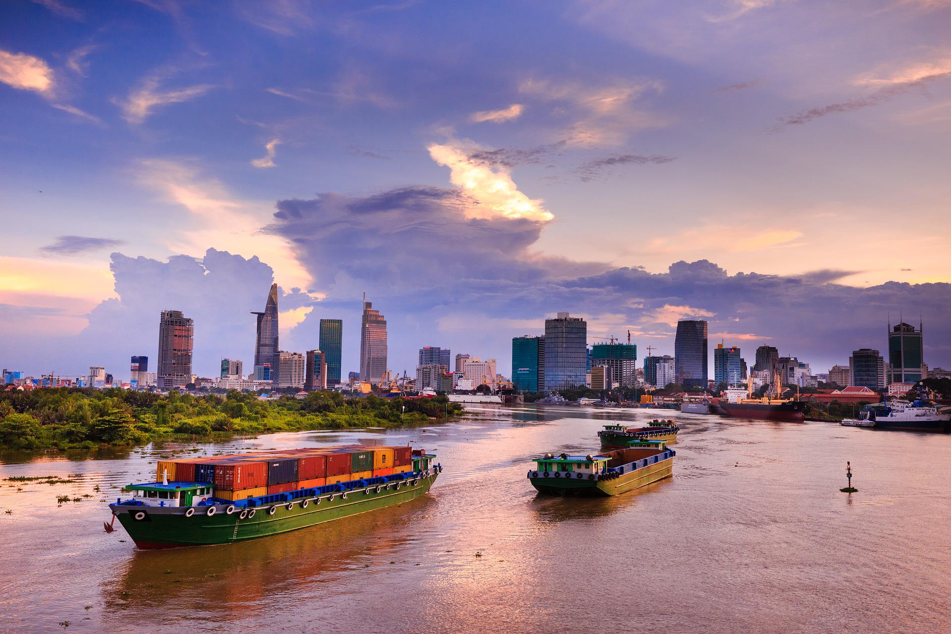 https://mx7.horasis.org/wp-content/uploads/2022/07/ho-chi-minh-g4af89aee5_1920.jpg