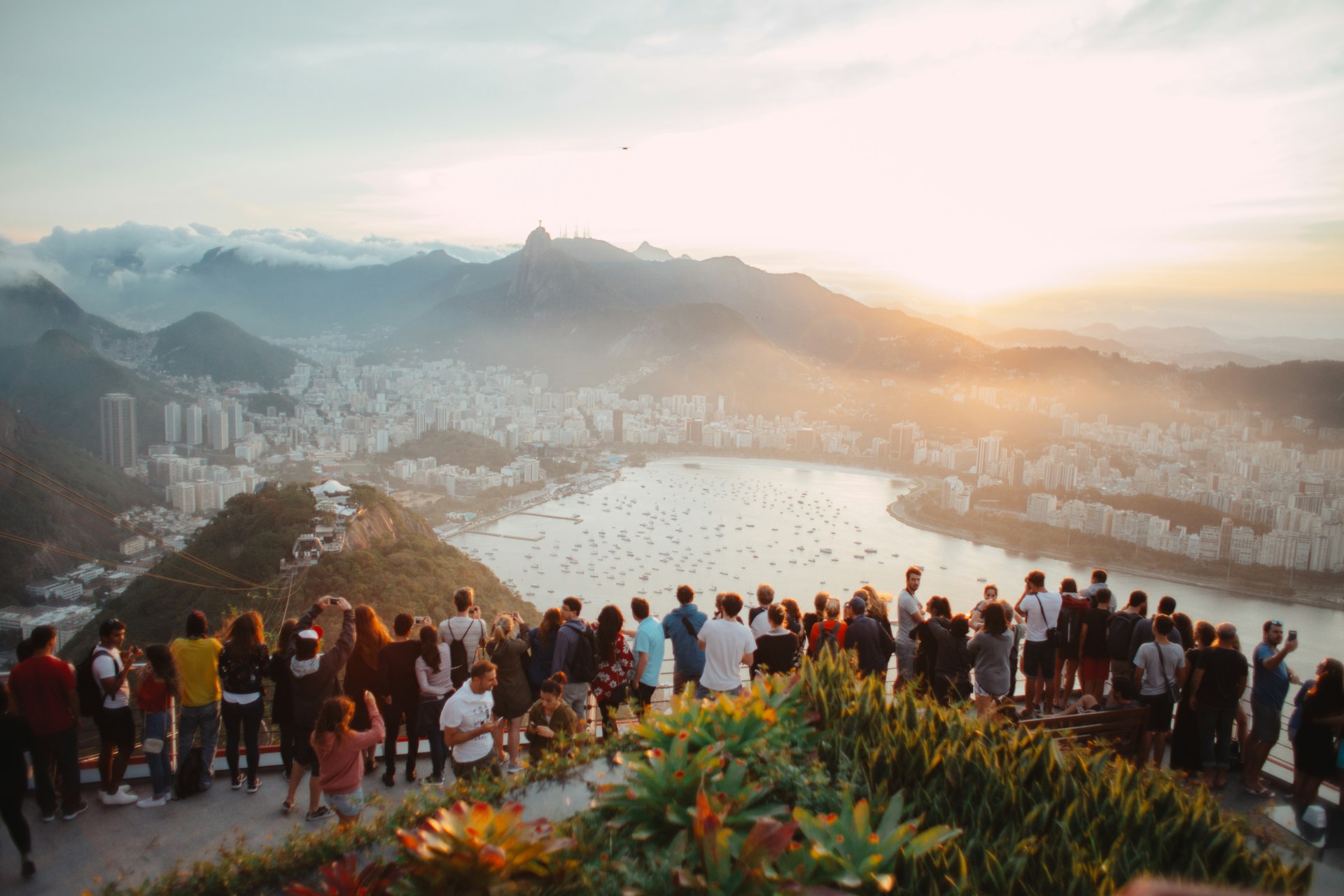 https://mx7.horasis.org/wp-content/uploads/2025/03/elizeu-dias-SEq9dyZSe6c-unsplash-1.jpg